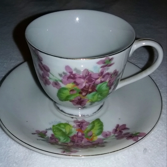 occupied Japan Dining Vintage Occupied Japan Purple White Tea Cup And Saucer Poshmark